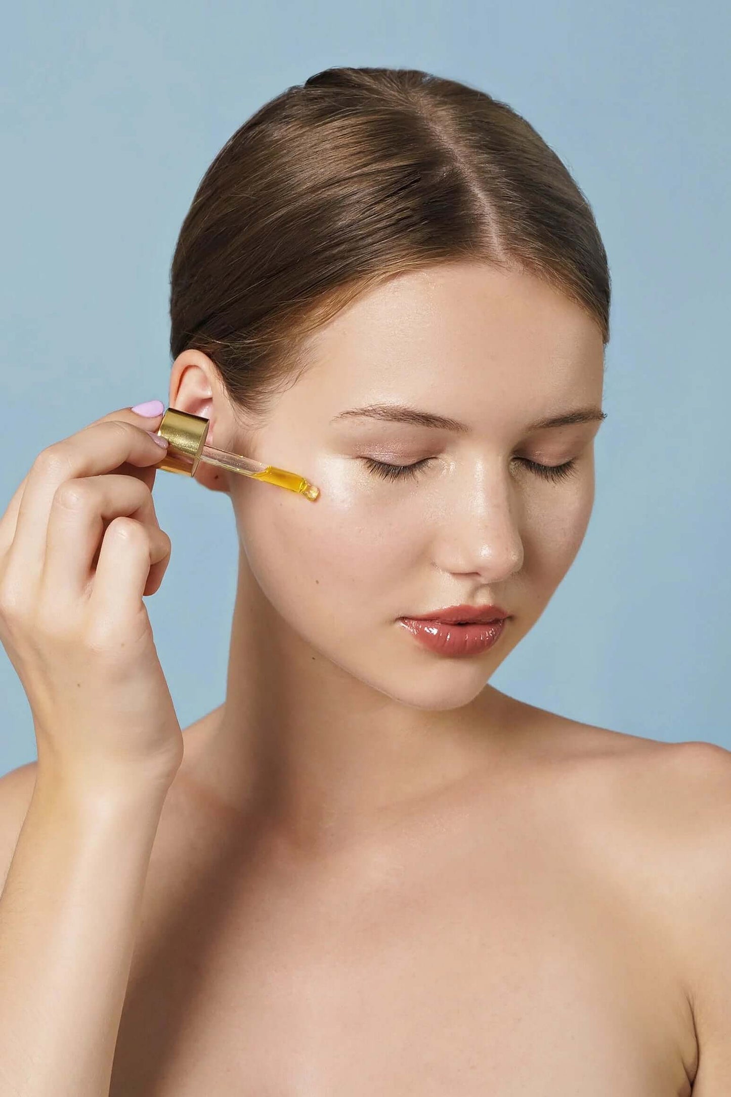 DÚO FACIAL REGENERADOR. Serum 24k + Masajeador Facial